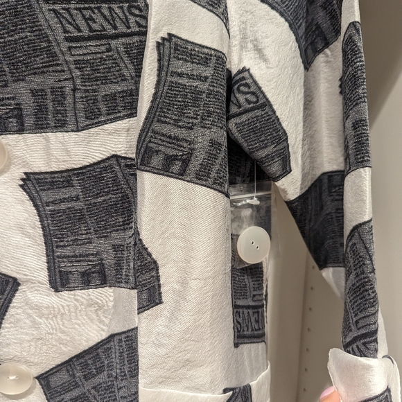 News pattern jacket - Picture 4 of 4